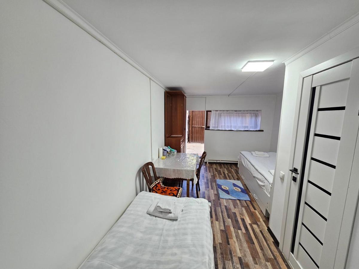 Guest House Tenir Too Naryn المظهر الخارجي الصورة